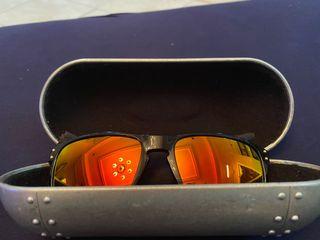 Authentic Oakley Holbrook Sean White sunglasses shades with capsule case ( not ray ban)