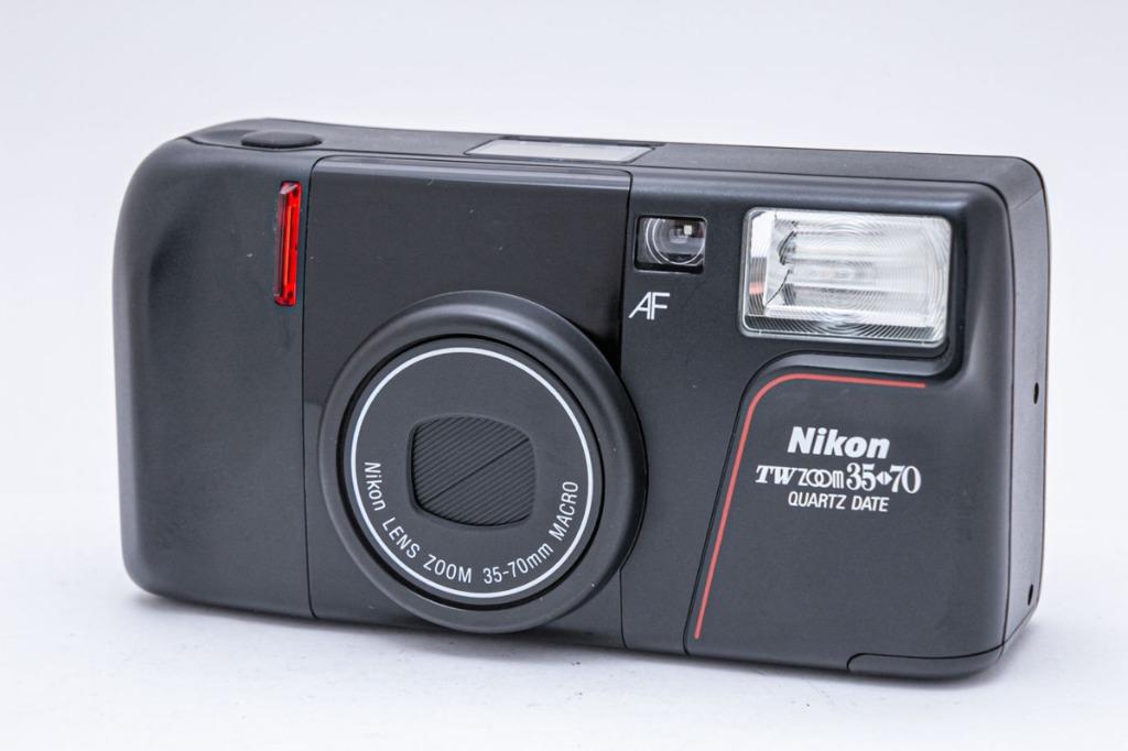 NIKON TW ZOOM QUARTZ DATE 35-80
