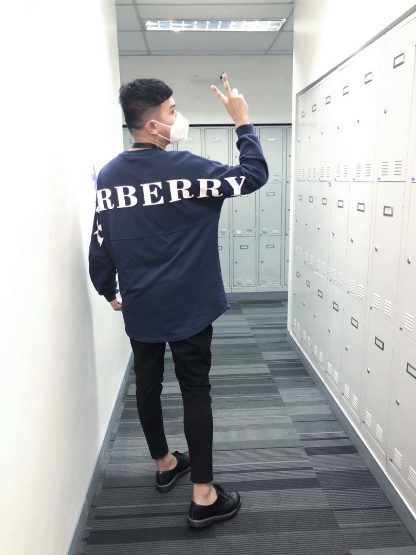 Burberry sales big logo