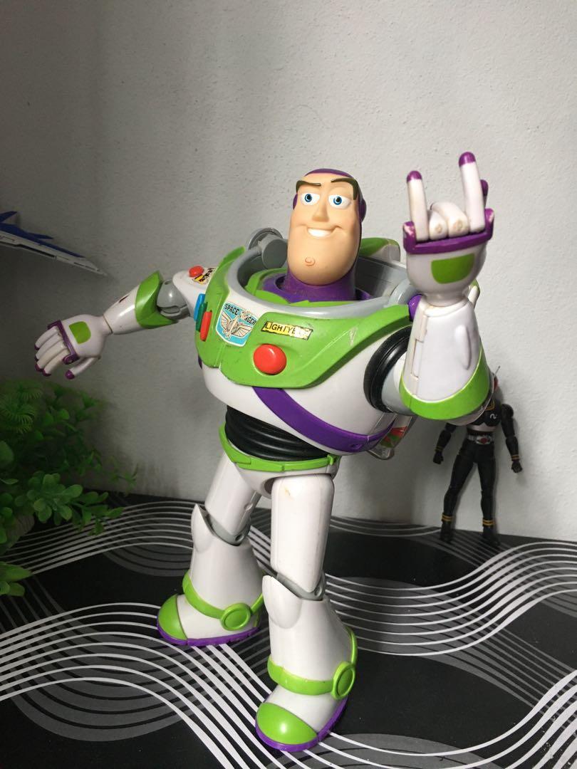 Buzz Lightyear Signature Collection Hobbies Toys Collectibles
