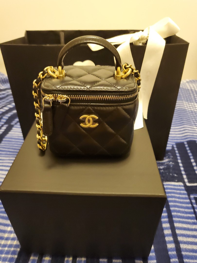 CHANEL mini box, Women's Fashion, Bags & Wallets, Cross-body Bags on  Carousell