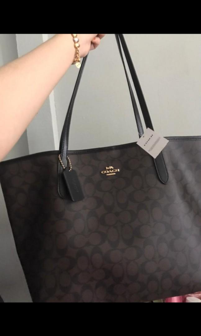 Coach City Tote Bag 5696 Women S Fashion Bags Wallets On Carousell