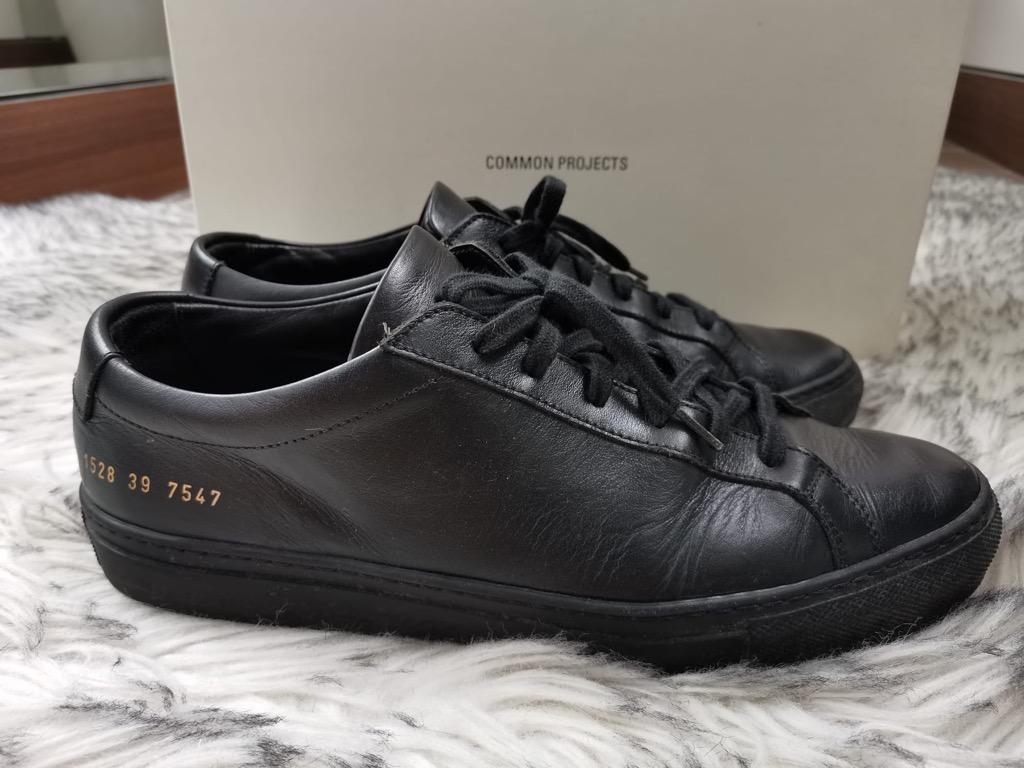 Common projects cheap black shoes