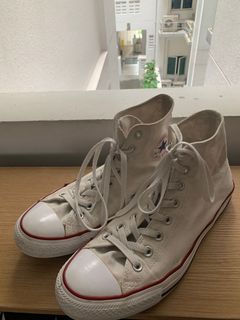 For pokker banan dobbelt Converse white high top sneakers size UK 9.5, Men's Fashion, Footwear,  Sneakers on Carousell