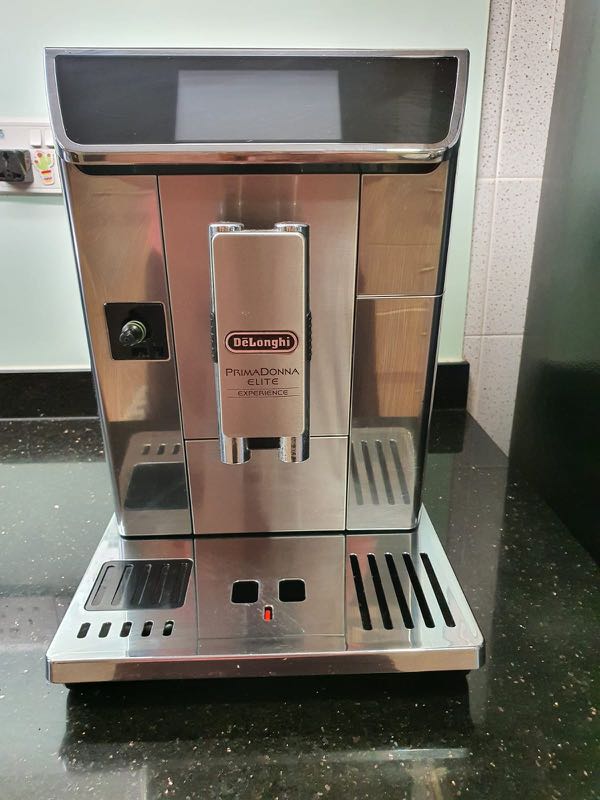 Delonghi kavos aparatai [TOP 2022 m. prekės] CoffeeLoft
