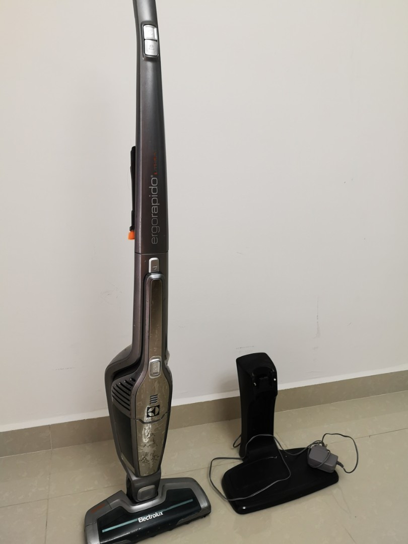 Electrolux Ergorapido vacuum cleaner, TV & Home Appliances, Vacuum