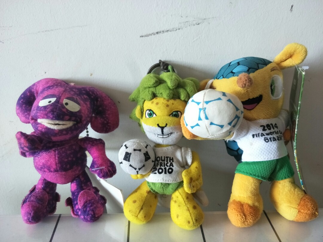 2014 Fifa World Cup Brasil Mascot Plush, Hobbies & Toys