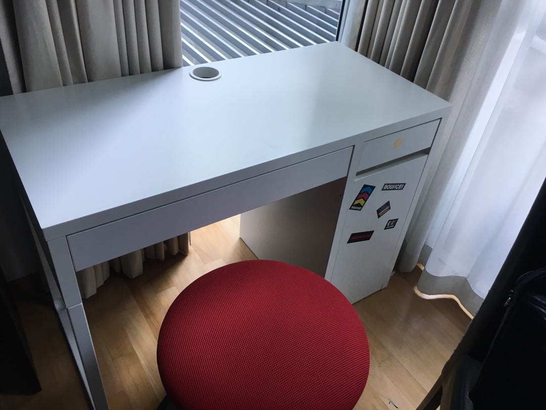 Ikea desk/ kids desk/studying table, Furniture & Home Living, Furniture