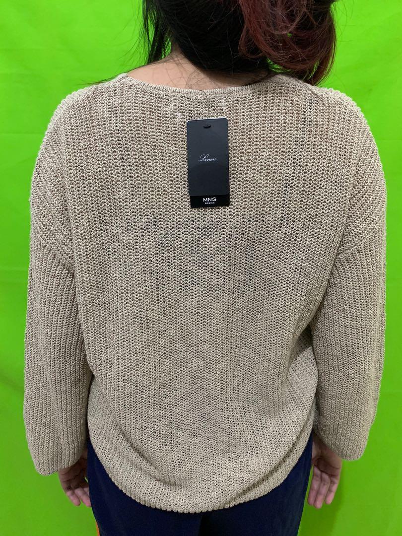 Knitwear mango, Fesyen Wanita, Pakaian Wanita, Atasan di Carousell