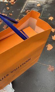 Louis Vuitton paper bag LARGE