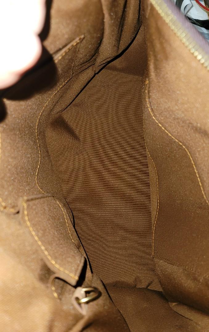 LV tivoli mm (Category: Luxury Bags & Wallets) located in Paranaque City. Submitted by welcome_888 (Listing ID 1100152145, Image 3). Description: Great condition No code.