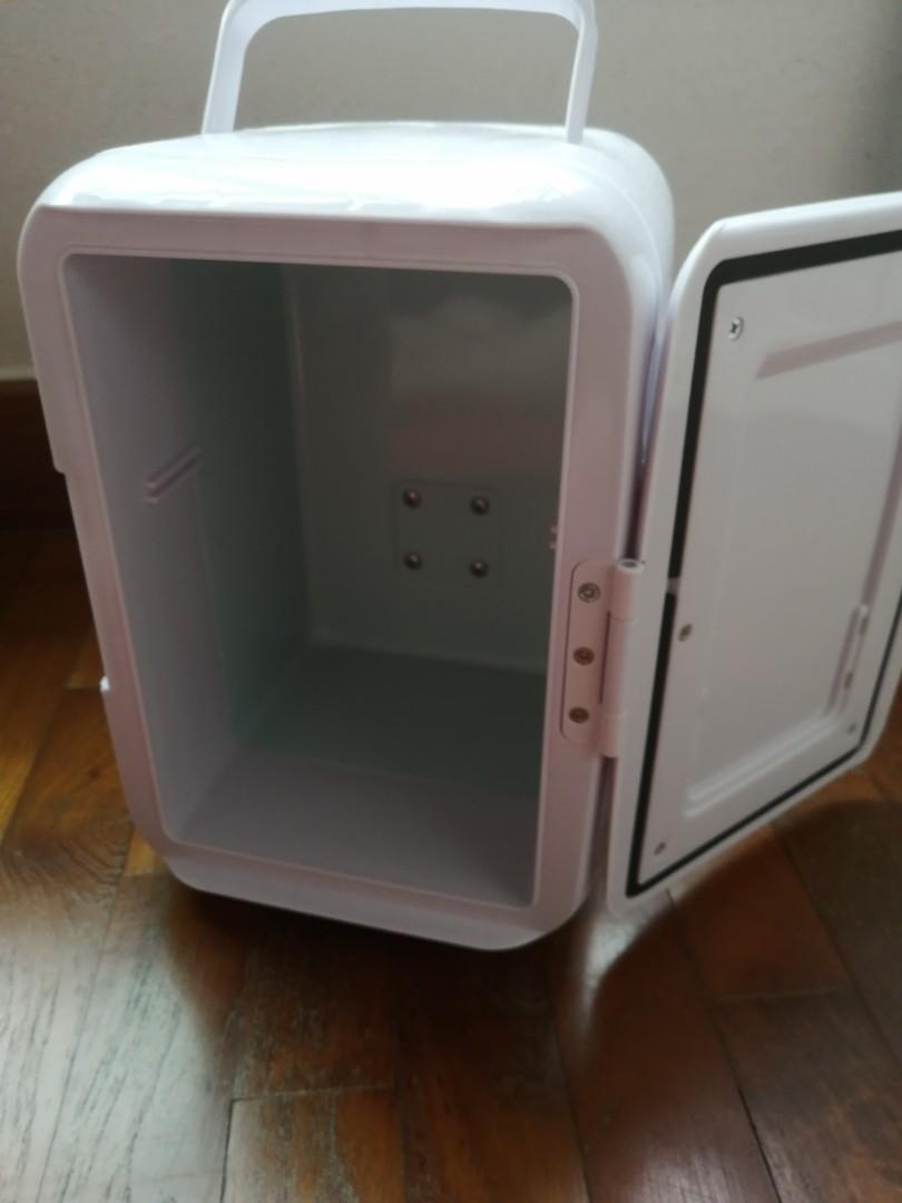 Mini fridge for cosmetics or nursing moms, TV & Home Appliances
