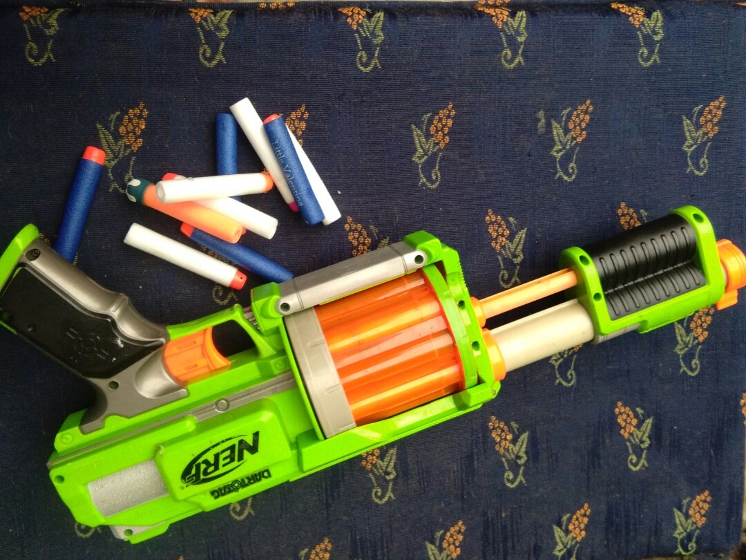 Nerf toy gun, Hobbies & Toys, Toys & Games on Carousell