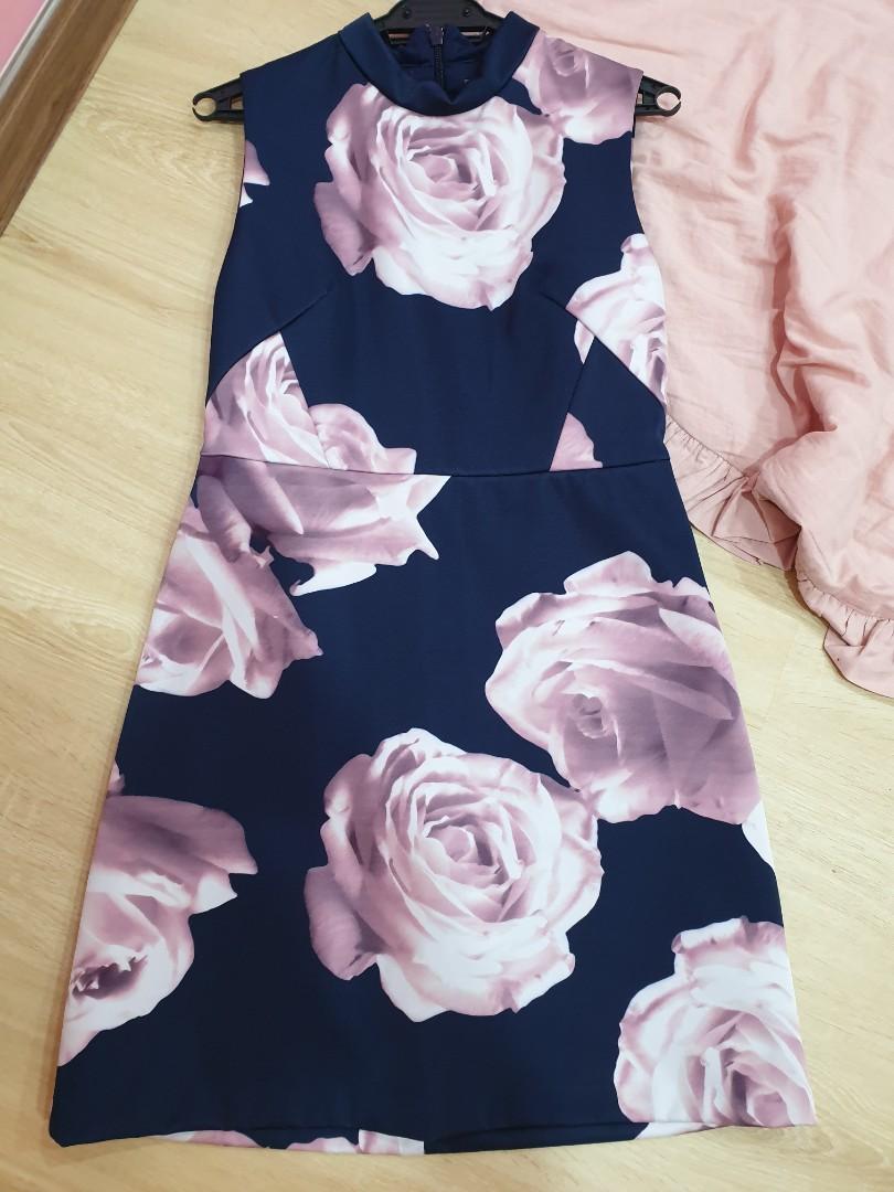 Oasis blue rose dress top