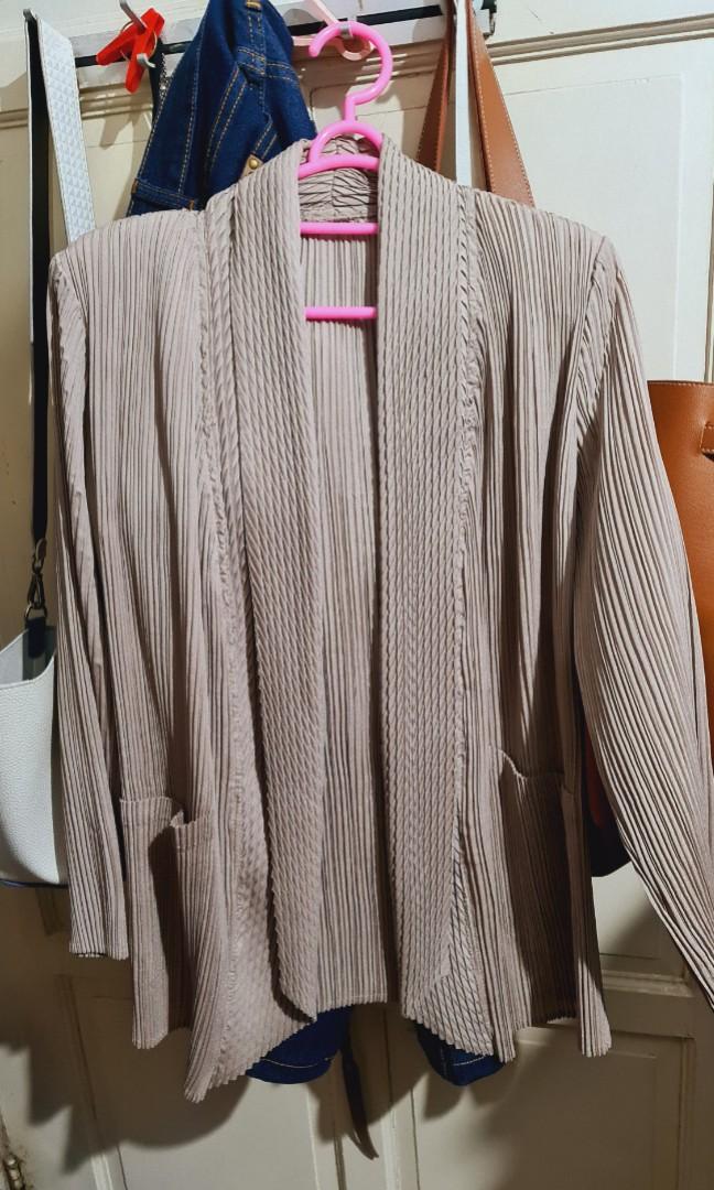 Pleats outer  in taupe Fesyen Wanita Pakaian Wanita Baju  