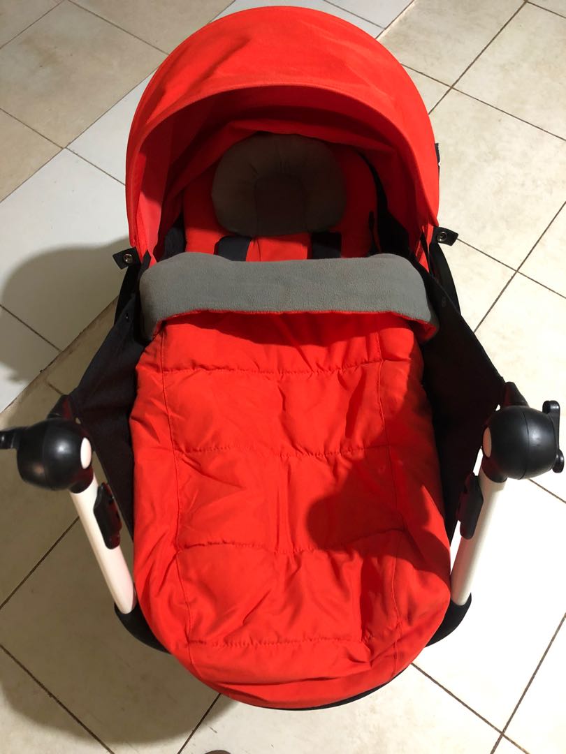 Preloved BabyZen Yoyo 0 Newborn Pack Red tanpa body Bayi Anak Kereta Kursi Goyang Gendongan Bayi di Carousell