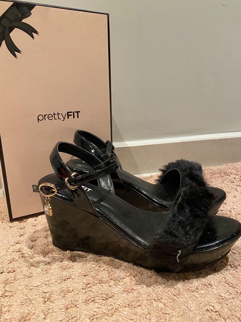 Wedges size 3 sale