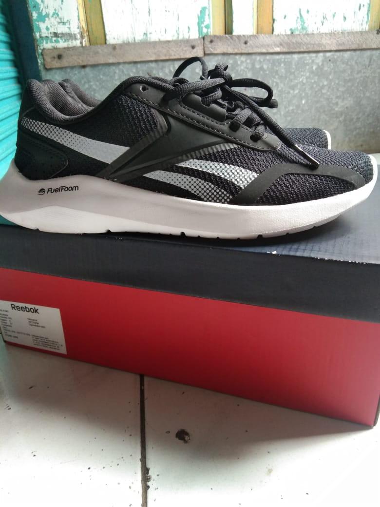 Reebok shoes in store clearance