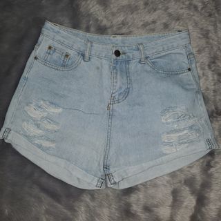 (Category: ) located in . Submitted by dani0520 (Listing ID 1099990535, Image 1). Description: .