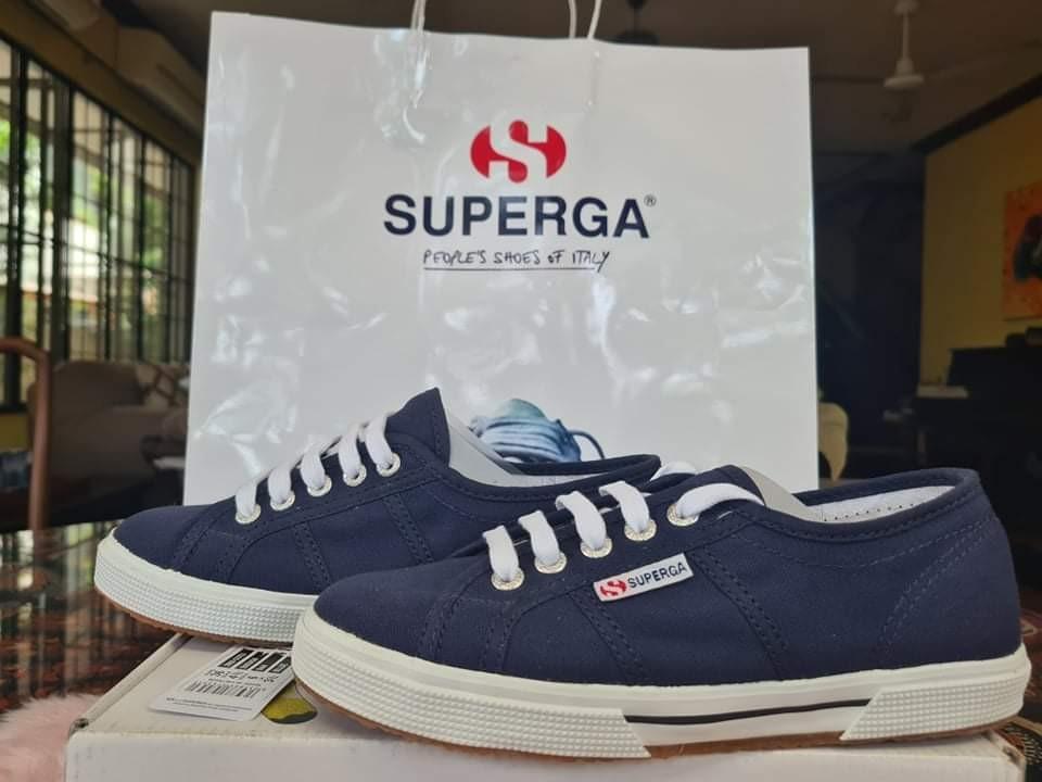 superga size 6