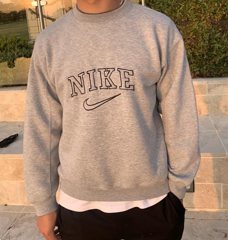 Cream nike crewneck best sale
