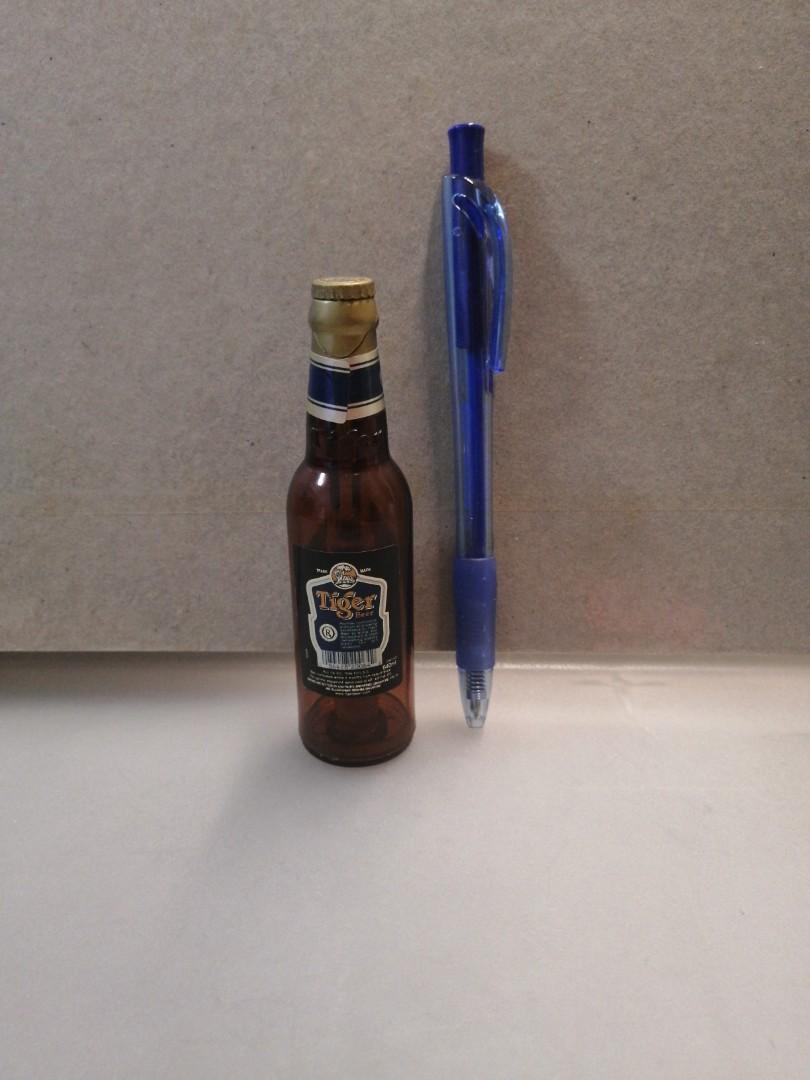 Vintage Miniature Tiger Beer Bottle Lighter, Hobbies & Toys