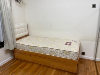 （分類：）位於 。 由 licbear 提交（商品編號 1100330389，圖片 1）。簡介： 。