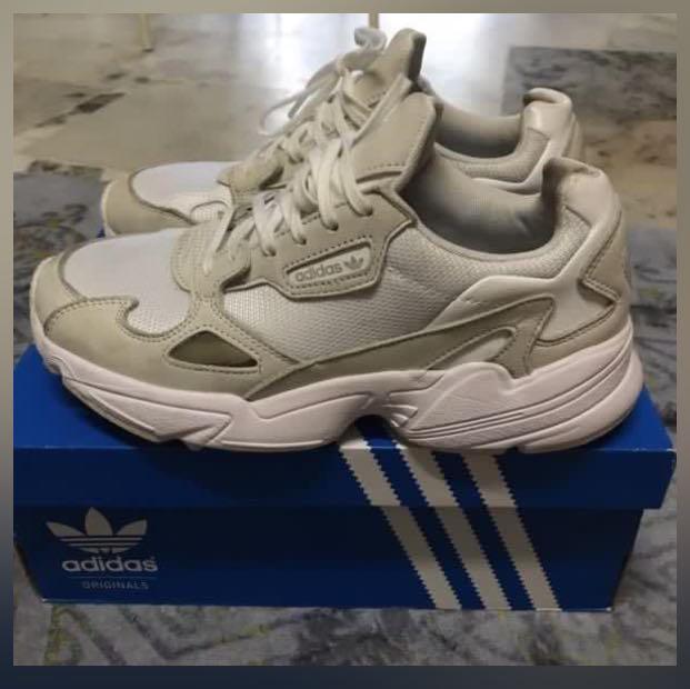 Adidas falcon W