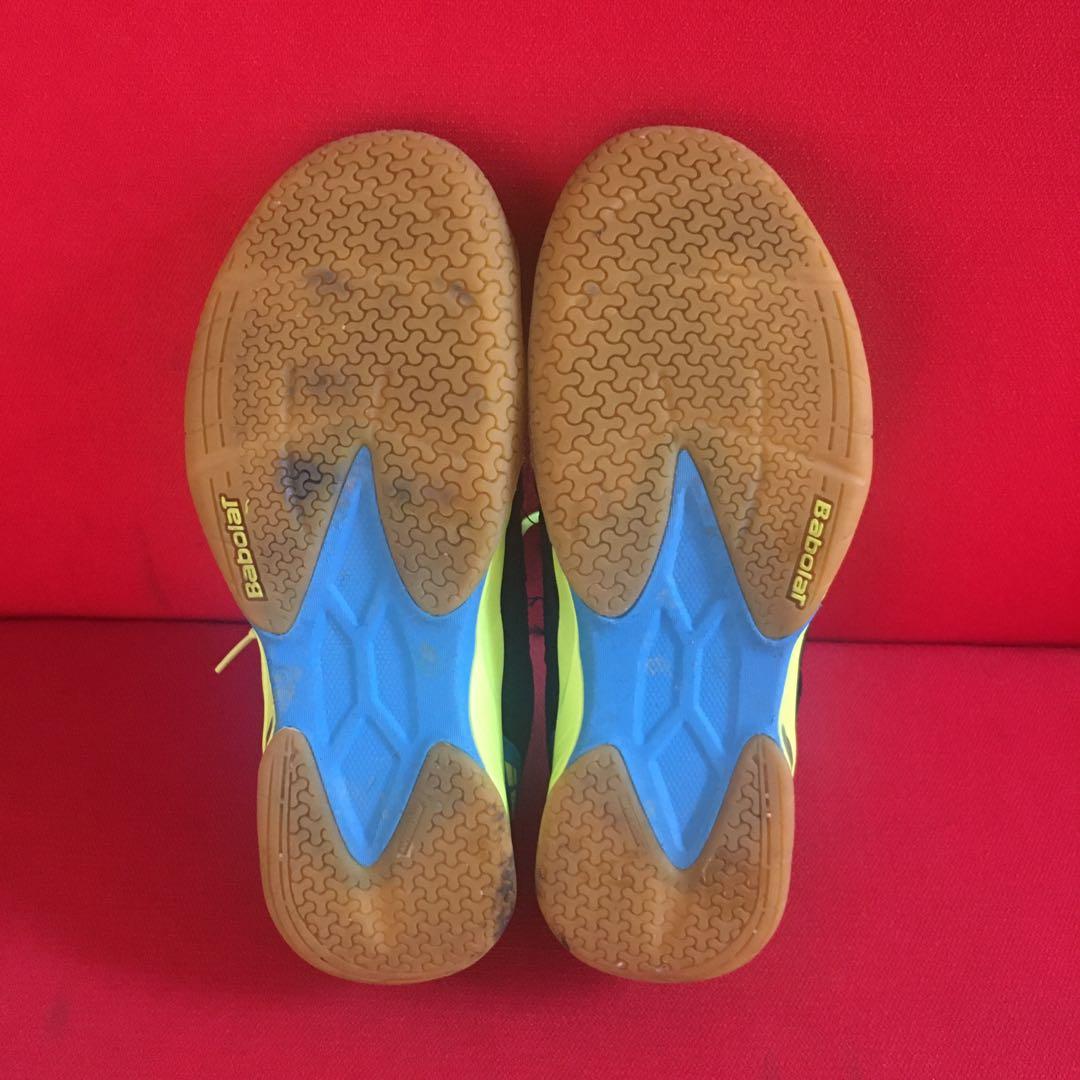 Futsal shoes clearance for badminton
