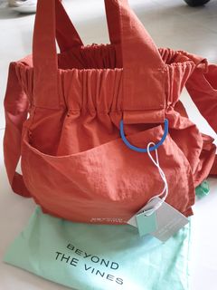 (Category: ) located in . Submitted by shoppingqueen18 (Listing ID 1100227464, Image 1). Description: .