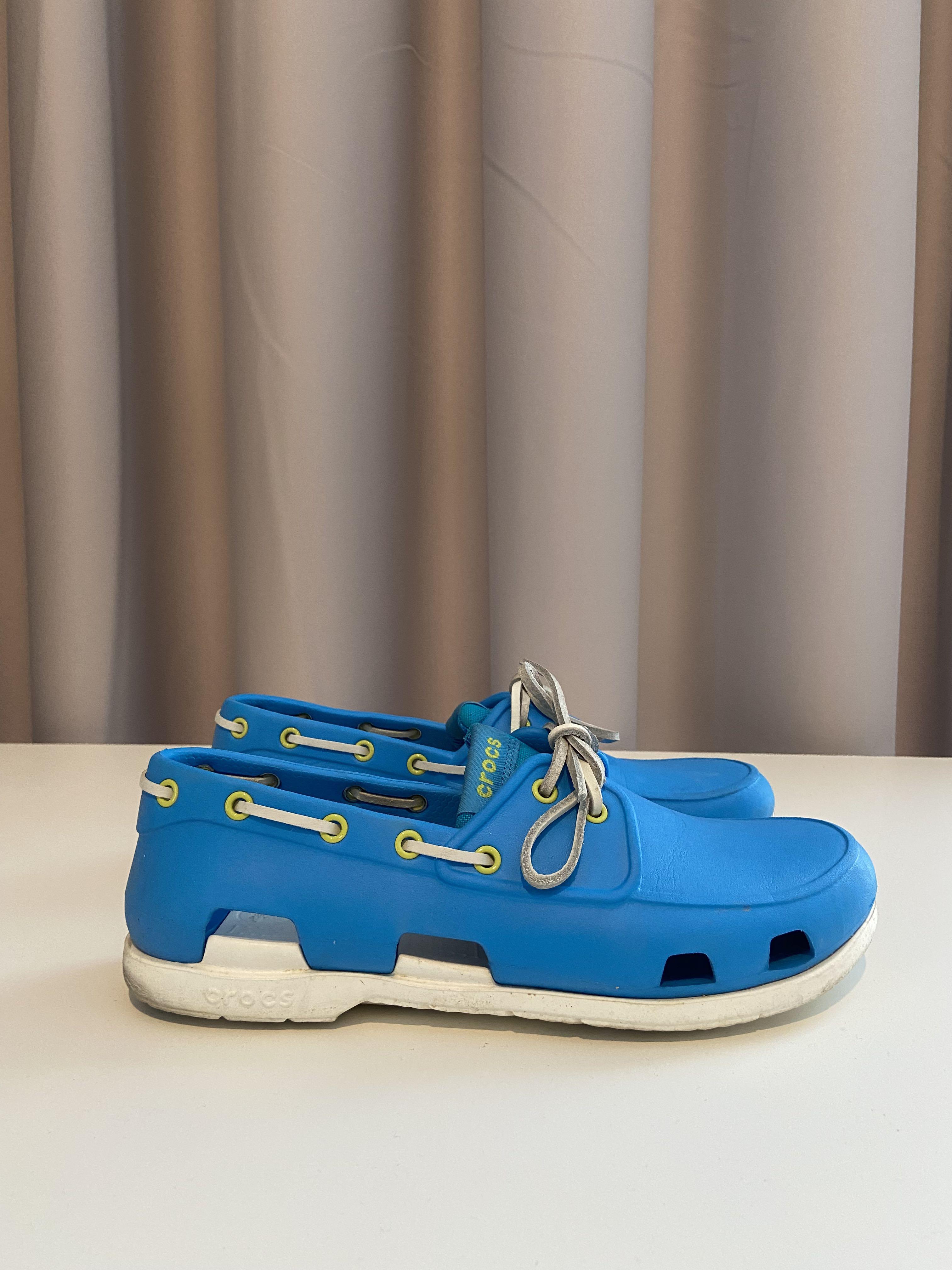 Crocs moccasins store