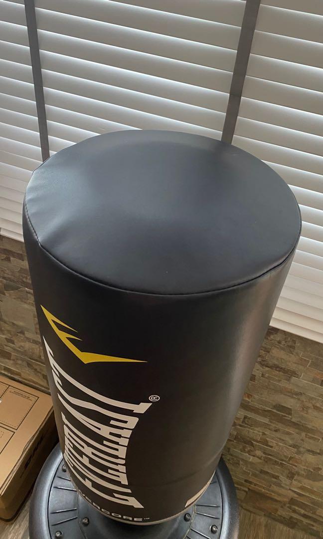 everlast powercore punching bag, Sports Equipment, Other Sports