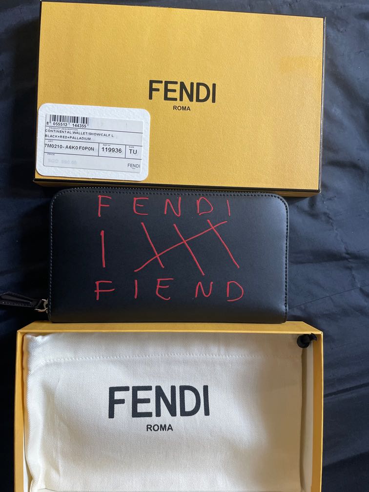 FENDI Unisex Leather Logo Long Wallets (7M0210)