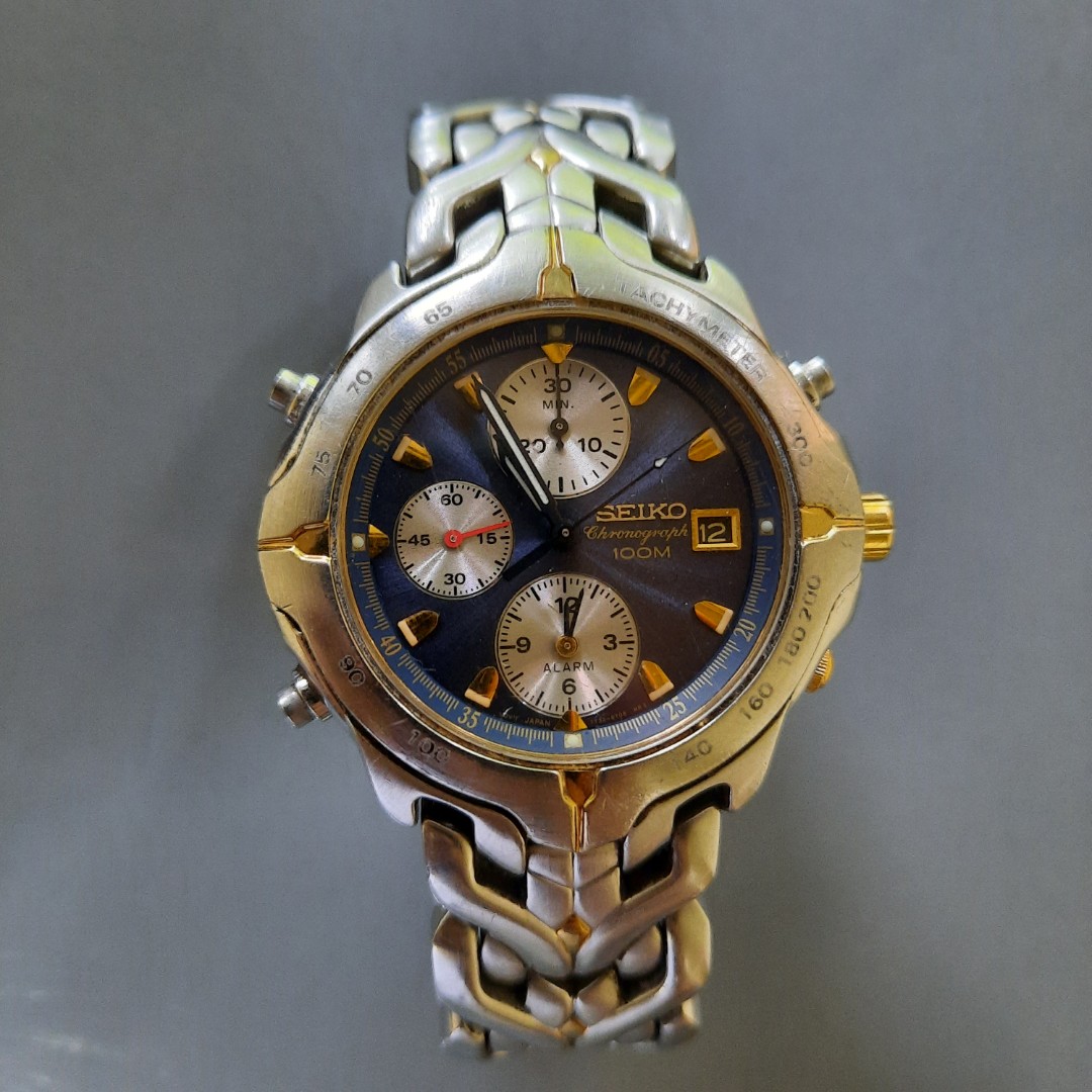 For parts or repair Defective Seiko chronograph 7T32 vintage not citizen  orient timex, Men's Fashion, Watches & Accessories, Watches on Carousell