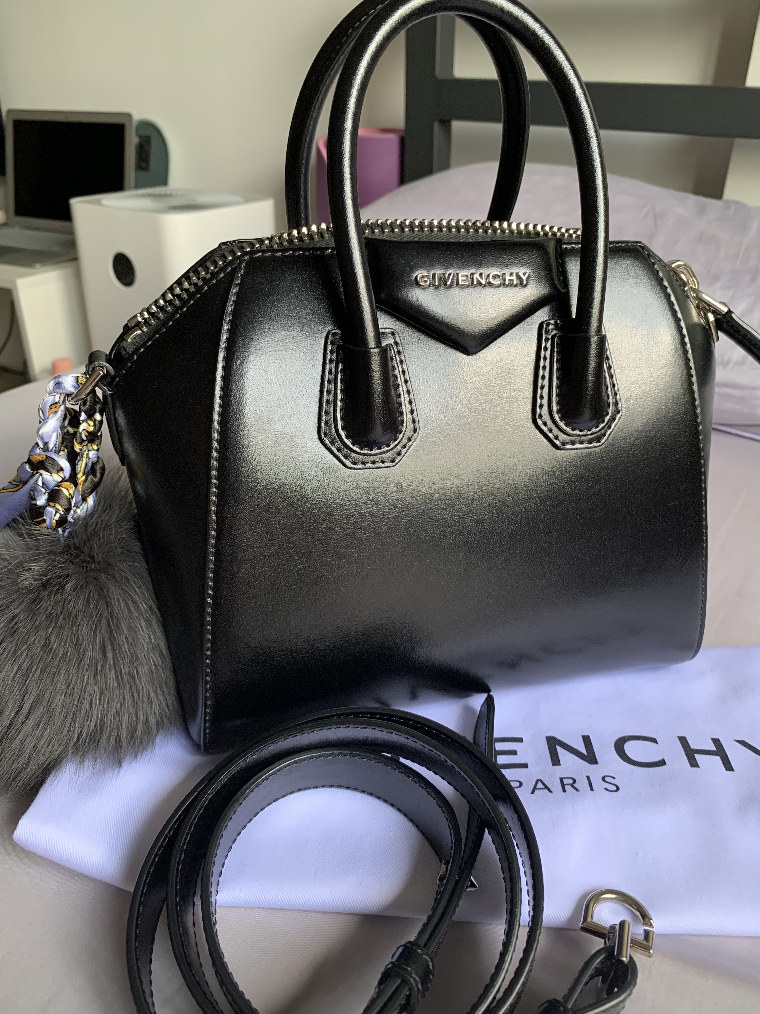 Givenchy antigona mini outlet black smooth