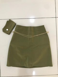 (Category: ) located in . Submitted by el_wardrobe10 (Listing ID 1100181788, Image 1). Description: .