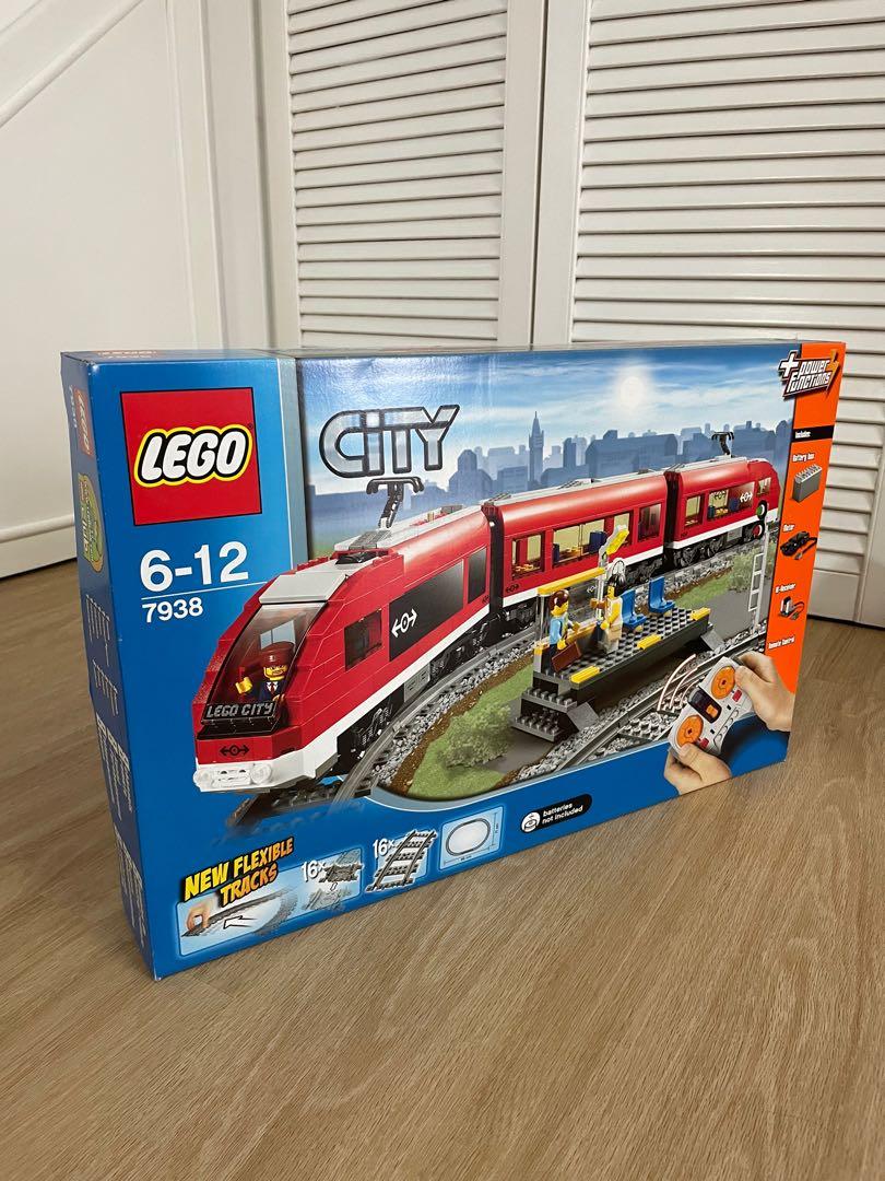 Lego 7938 Motorised Passenger Train (Red), Hobbies & Toys, Toys & Games ...