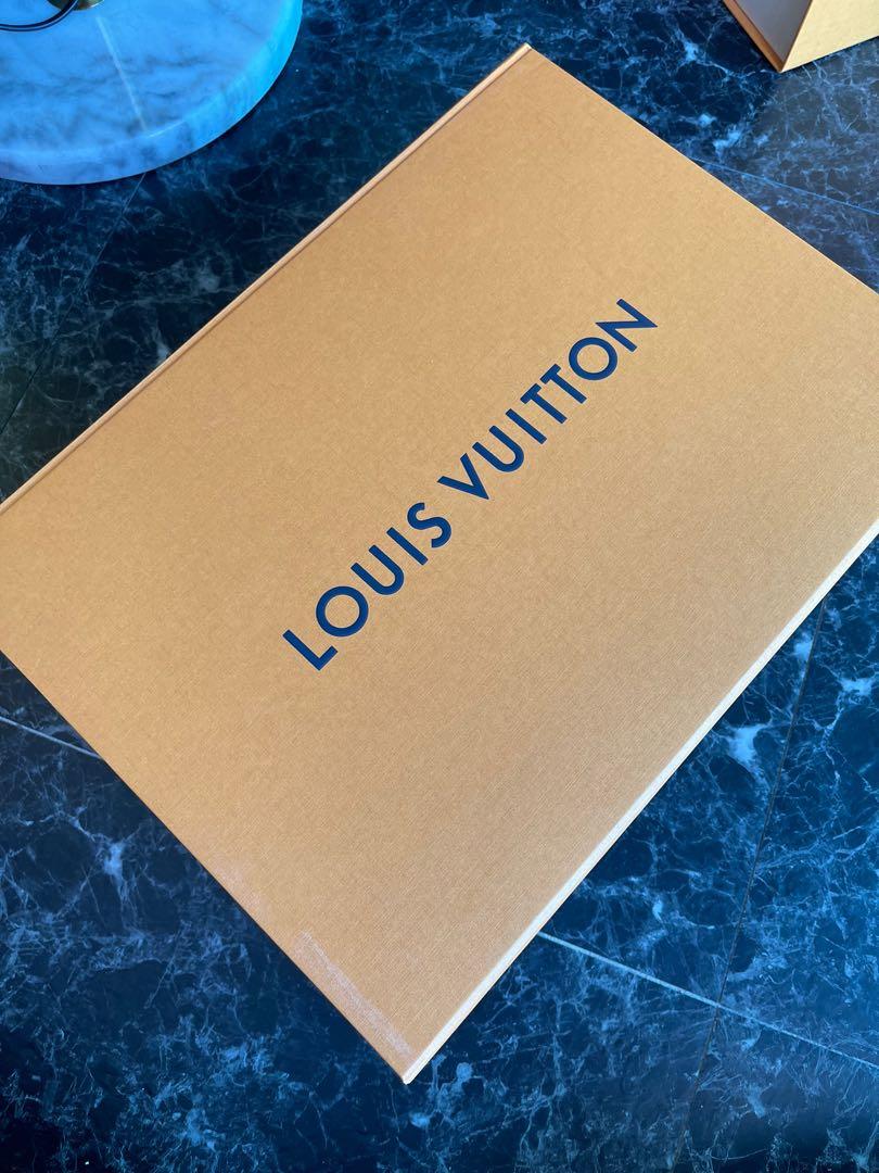 Louis Vuitton box 36x28x15cm lv