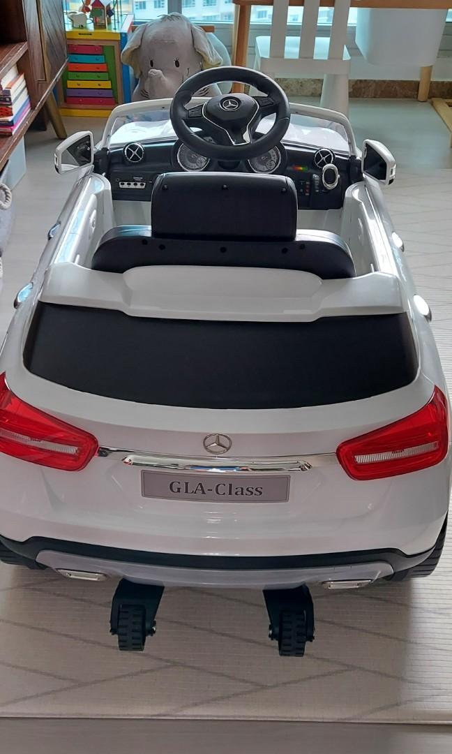 Mercedes Toy Car Remote control enable, Hobbies & Toys, Toys & Games