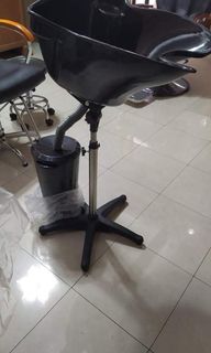 (Category: ) located in . Submitted by salon_suppliess (Listing ID 1100281655, Image 1). Description: .