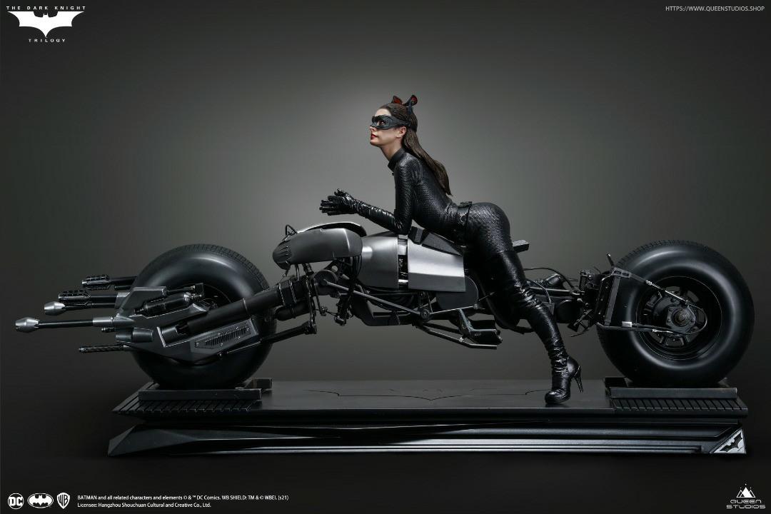 ⚠️ LAST 2 SLOT ! Queen Studio Catwoman on Batpod 1/6 scale, Hobbies