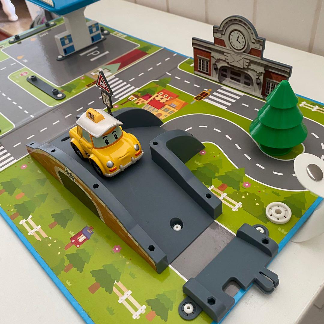 Robocar Poli brooms town map energy station, Hobbies & Toys, Toys ...