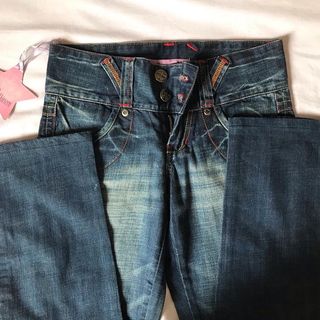 (Category: ) located in . Submitted by shopknj (Listing ID 1100213908, Image 1). Description: .