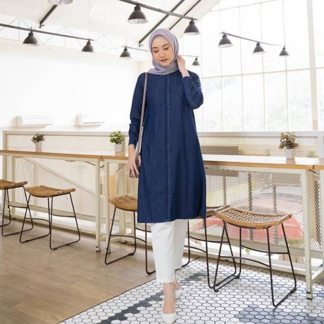 Tunik Jeans Heaven Light, Fesyen Wanita, Pakaian Wanita, Atasan di Carousell
