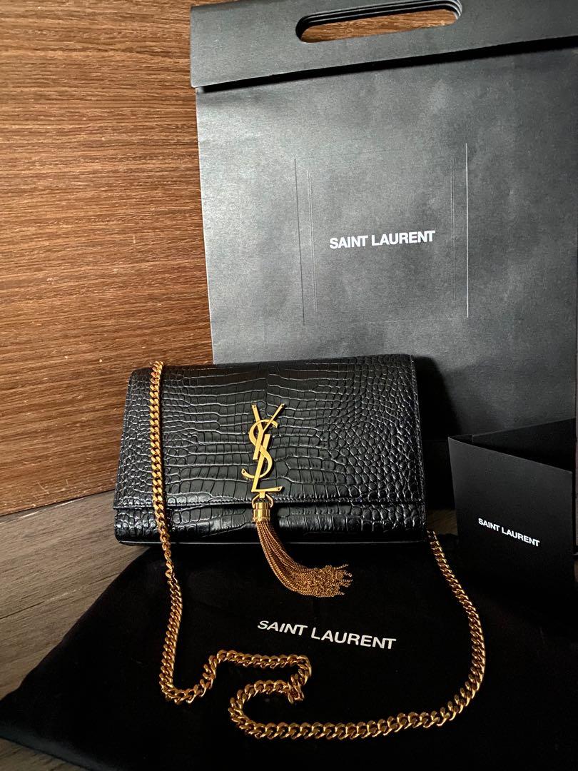 Yves Saint Laurent YSL KATE MEDIUM WITH TASSEL IN RED SMOOTH LEATHER  Pre-owned