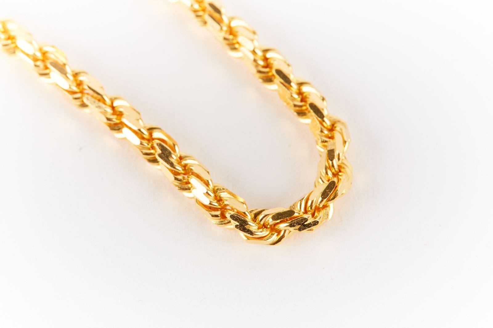 Chain diamond cut store