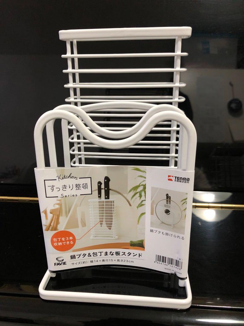 廚房刀叉收納 n砧板，刀收納 （分類：餐具和餐具）位於 Hong Kong。 由 lets_aikatsu 提交（商品編號 1100513696，圖片 2）。簡介： 全新買入，因唔啱用。所以出售。