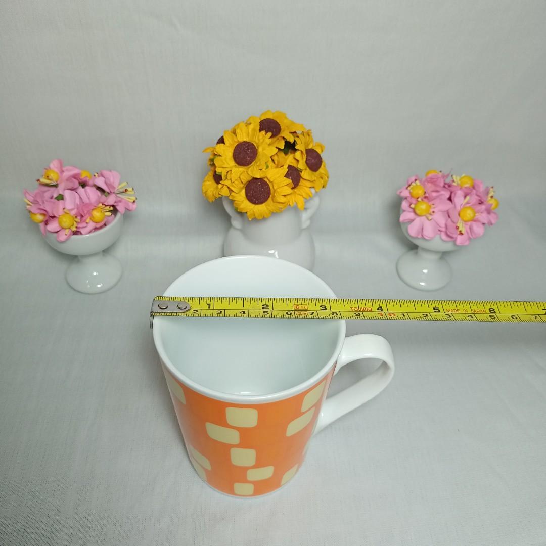 CHECKERED TALL MUG (Category: Coffee & Tea Tableware) located in Makati City. Submitted by nyxhemera26 (Listing ID 1100585238, Image 3). Description: CHECKERED TALL MUG • UNBRANDED.
