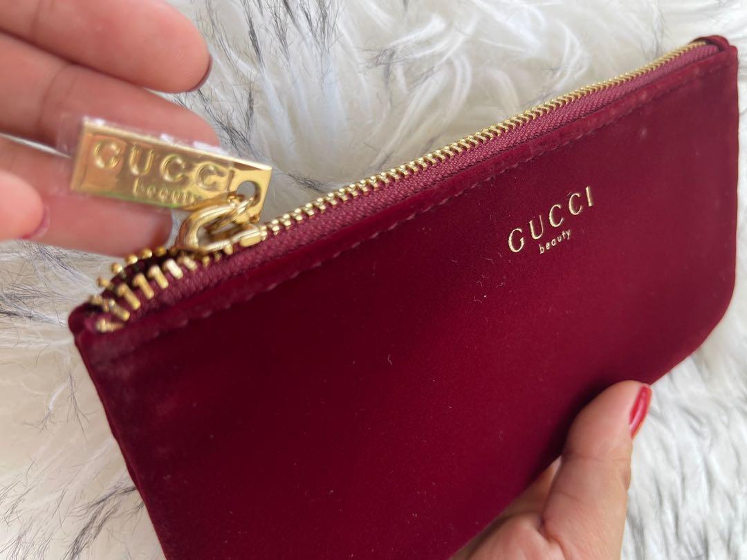 Gucci beauty velvet pouch on sale