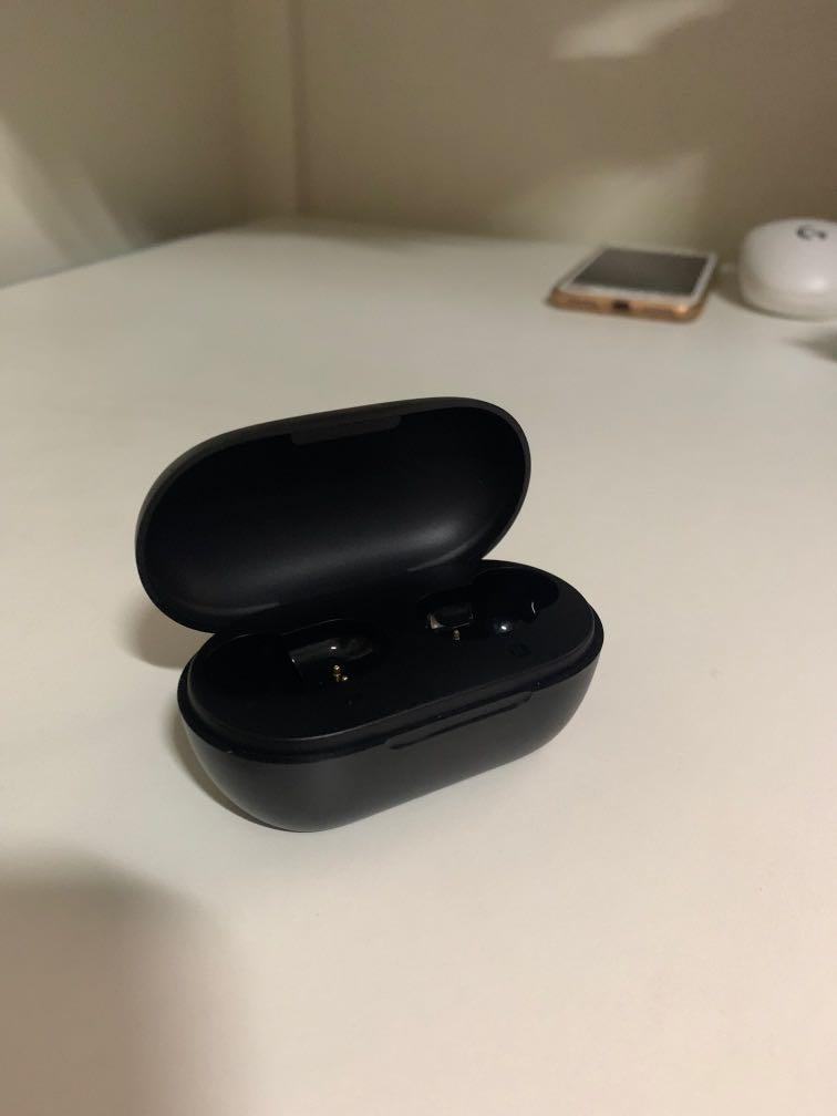 Haylou GT1 Pro Charging Case
